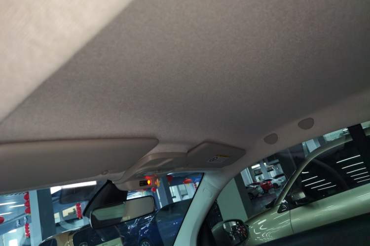Used smart fortwo 2015 1.0L 52 kW hardtop Dynamic version Headliner