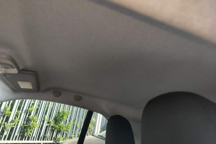 Used smart fortwo 2015 1.0L 52 kW hardtop Dynamic version Headliner