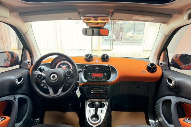 Used smart fortwo 2015 1.0L 52 kW Hardtop Passion Edition Interior 1
