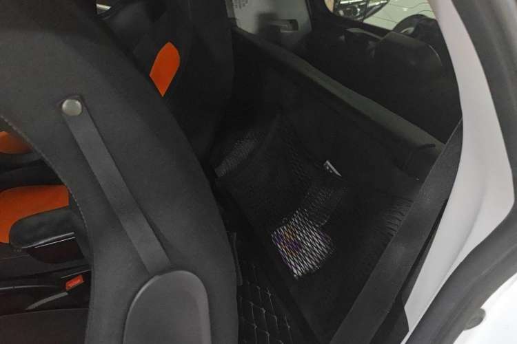 Used smart fortwo 2015 1.0L 52 kW Hardtop Passion Edition Interior 1