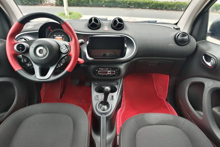 Used smart fortwo 2015 1.0L 52 kW Hardtop Passion Edition Interior 1