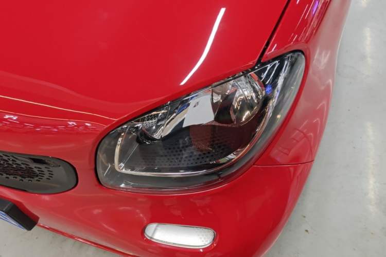 Used smart fortwo 2015 1.0L 52 kW Hardtop Passion Edition Left Front Headlight