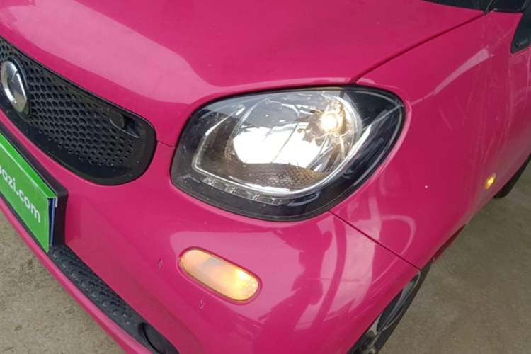 Used smart fortwo 2015 1.0L 52 kW Hardtop Passion Edition Left Front Headlight