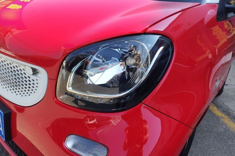 Used smart fortwo 2015 1.0L 52 kW Hardtop Passion Edition Left Front Headlight