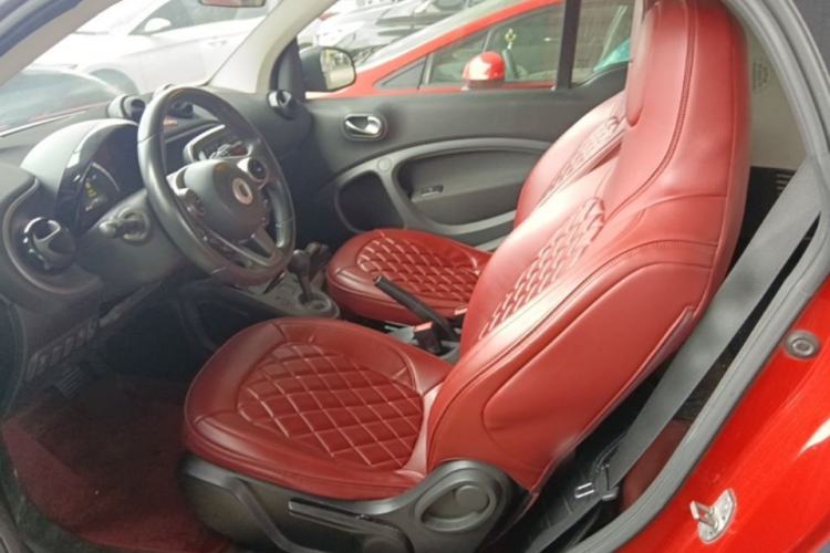 Used smart fortwo 2015 1.0L 52 kW Hardtop Passion Edition Left Front Seat