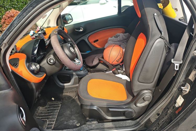 Used smart fortwo 2015 1.0L 52 kW Hardtop Passion Edition Left Front Seat