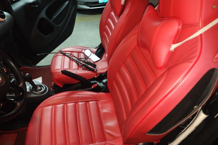 Used smart fortwo 2015 1.0L 52 kW hardtop Dynamic version Left Rear Seat