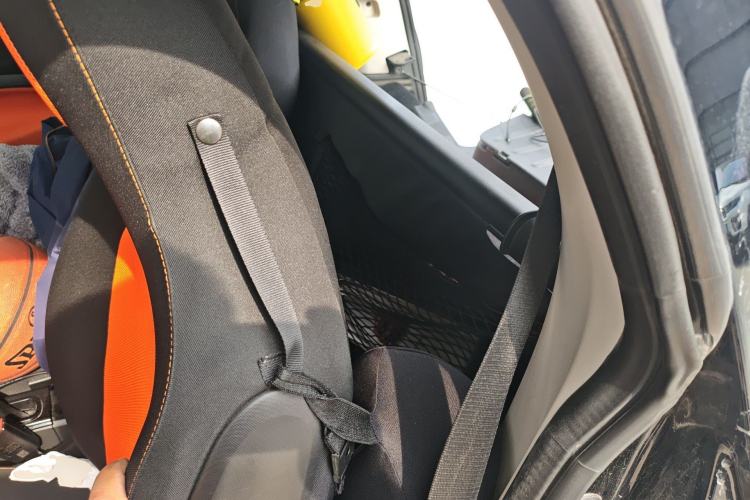Used smart fortwo 2015 1.0L 52 kW Hardtop Passion Edition Left Rear Seat