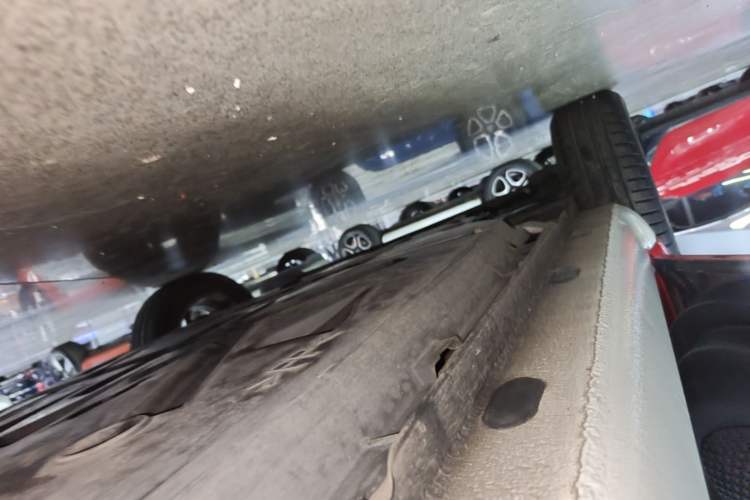 Used smart fortwo 2015 1.0L 52 kW hardtop Dynamic version Left Side Sill