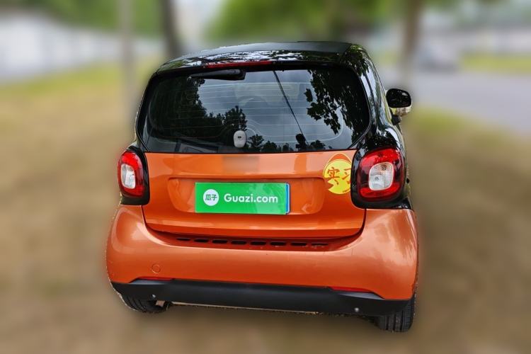 Used smart fortwo 2015 1.0L 52 kW hardtop Dynamic version Rear