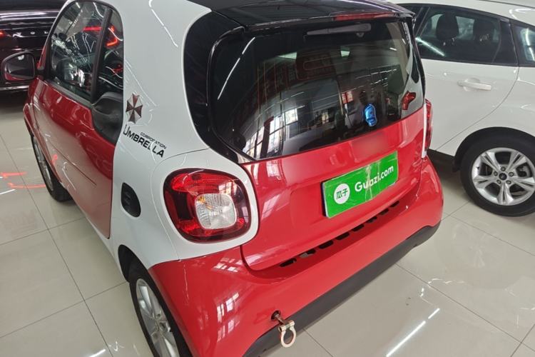 Used smart fortwo 2015 1.0L 52 kW hardtop Dynamic version Rear Left 45 Deg
