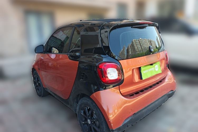 Used smart fortwo 2015 1.0L 52 kW hardtop Dynamic version Rear Left 45 Deg