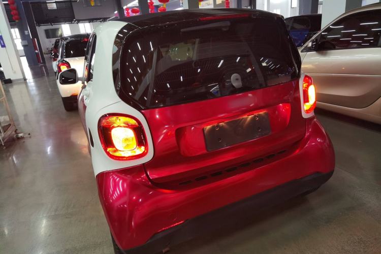 Used smart fortwo 2015 1.0L 52 kW hardtop Dynamic version Rear