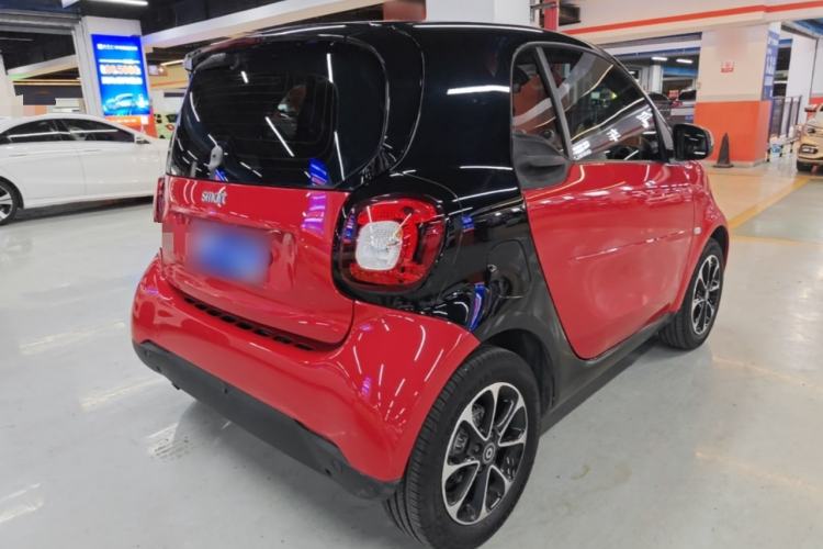 Used smart fortwo 2015 1.0L 52 kW Hardtop Passion Edition Rear Right 45 Deg