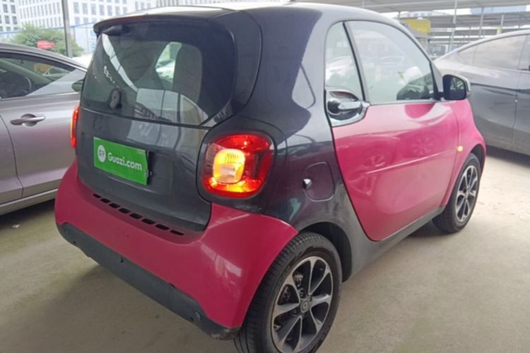 Used smart fortwo 2015 1.0L 52 kW Hardtop Passion Edition Rear Right 45 Deg