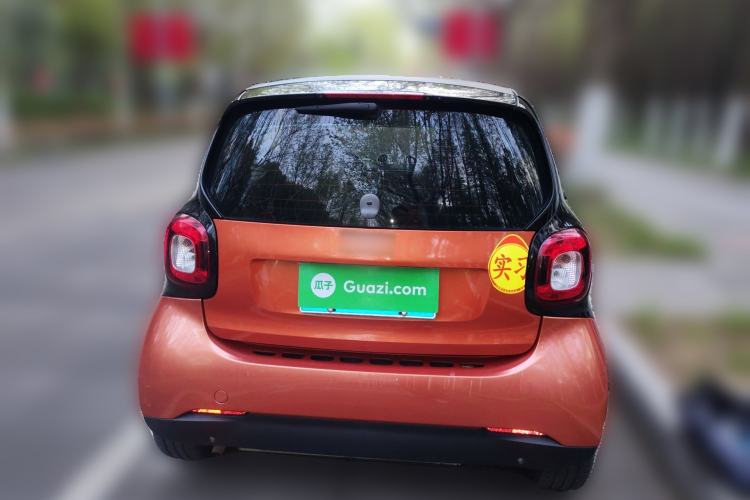 Used smart fortwo 2015 1.0L 52 kW hardtop Dynamic version Rear