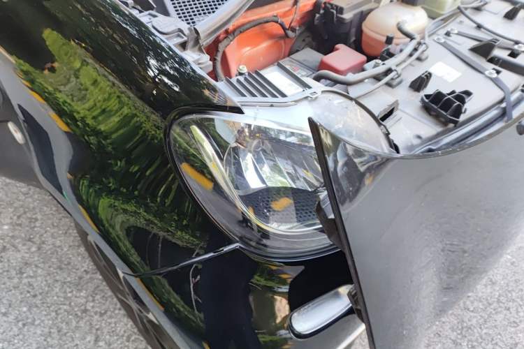 Used smart fortwo 2015 1.0L 52 kW Hardtop Passion Edition Right Front Headlight