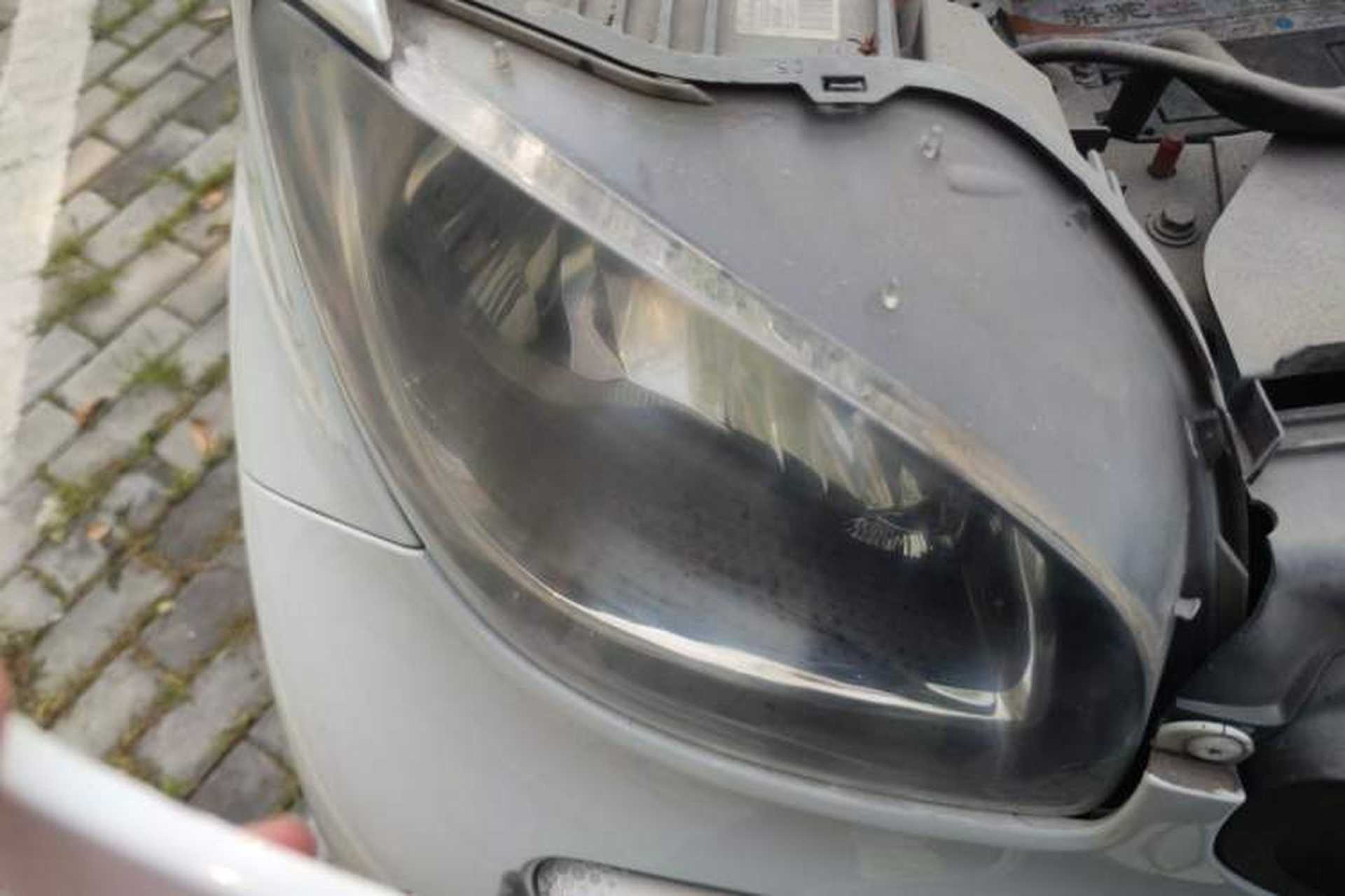 Used smart fortwo 2015 1.0L 52 kW hardtop Dynamic version Right Front Headlight