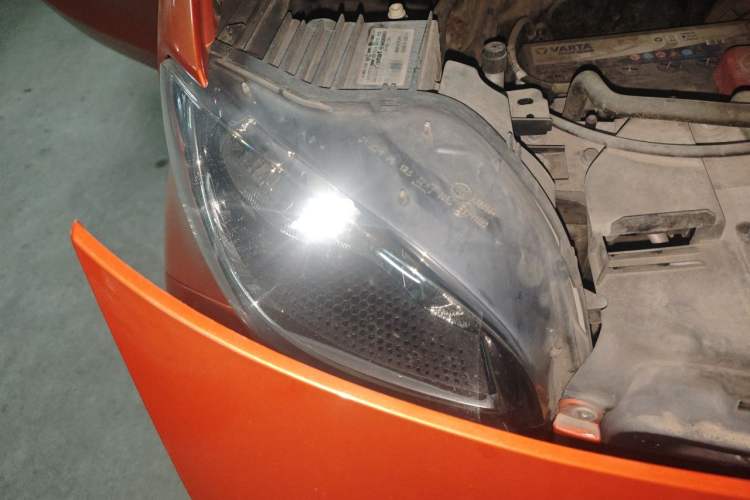 Used smart fortwo 2015 1.0L 52 kW hardtop Dynamic version Right Front Headlight
