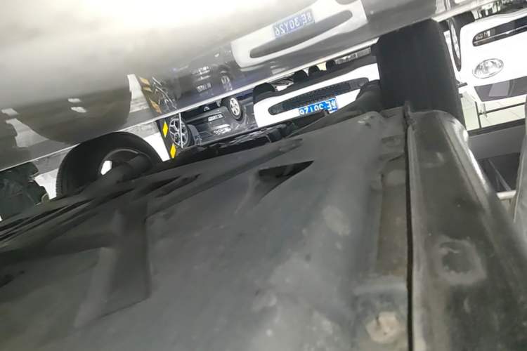 Used smart fortwo 2015 1.0L 52 kW hardtop Dynamic version Right Side Sill