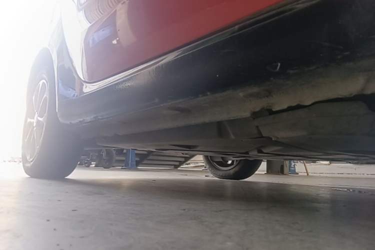 Used smart fortwo 2015 1.0L 52 kW hardtop Dynamic version Right Side Sill