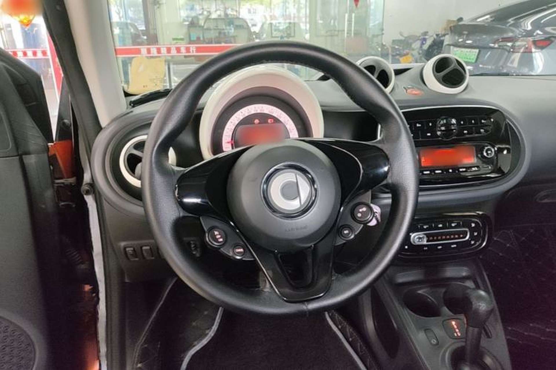 Used smart fortwo 2015 1.0L 52 kW hardtop Dynamic version Steering Wheel