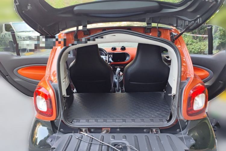 Used smart fortwo 2015 1.0L 52 kW Hardtop Passion Edition Trunk