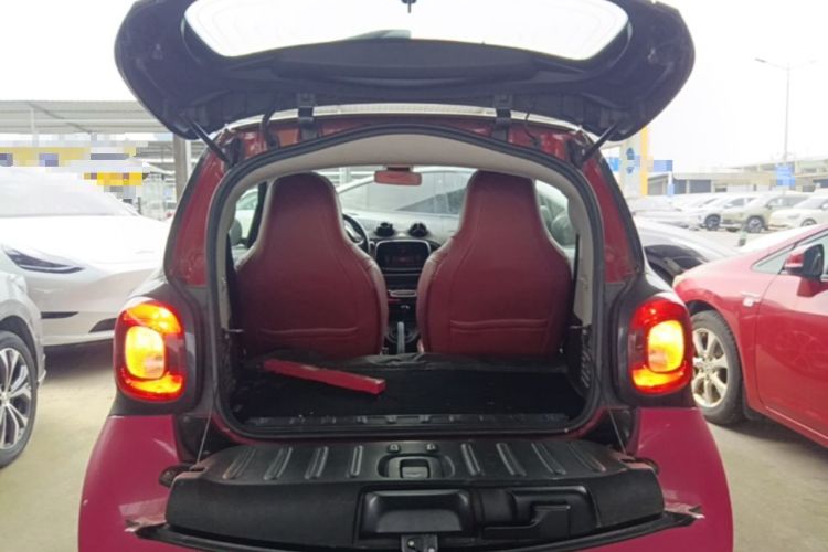 Used smart fortwo 2015 1.0L 52 kW Hardtop Passion Edition Trunk
