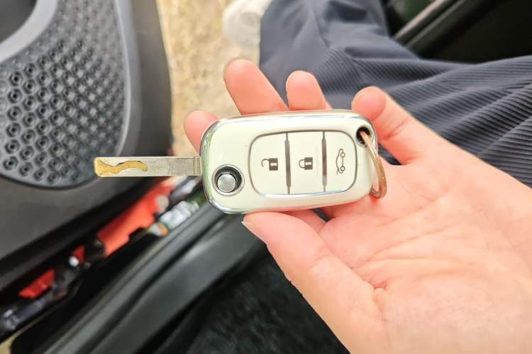 Used smart fortwo 2015 1.0L 52 kW hardtop Dynamic version Vehicle Key
