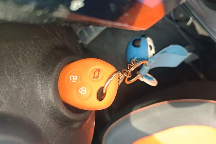 Used smart fortwo 2015 1.0L 52 kW Hardtop Passion Edition Vehicle Key
