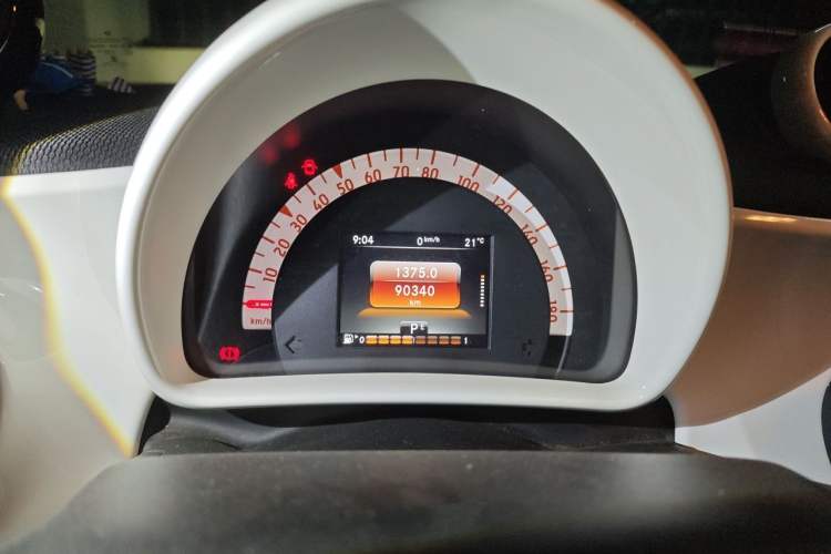 Used smart fortwo 2015 1.0L 52 kW Hardtop Passion Edition Instrument Cluster