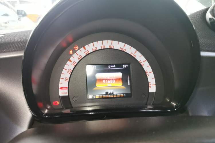 Used smart fortwo 2015 1.0L 52 kW Hardtop Passion Edition Instrument Cluster