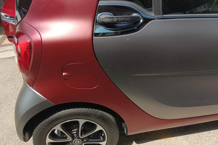 Used smart fortwo 2015 1.0L 52 kW Hardtop Passion Edition Interior 6