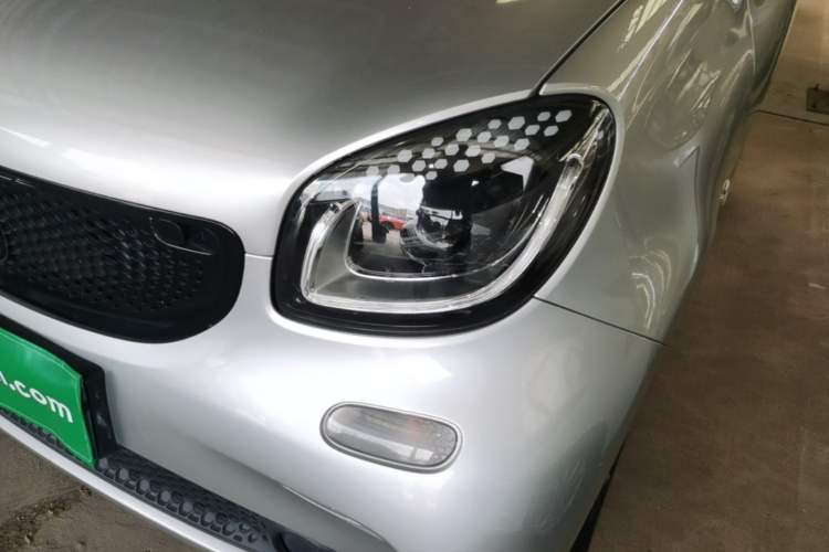 Used smart fortwo 2015 1.0L 52 kW Hardtop Passion Edition Left Front Headlight