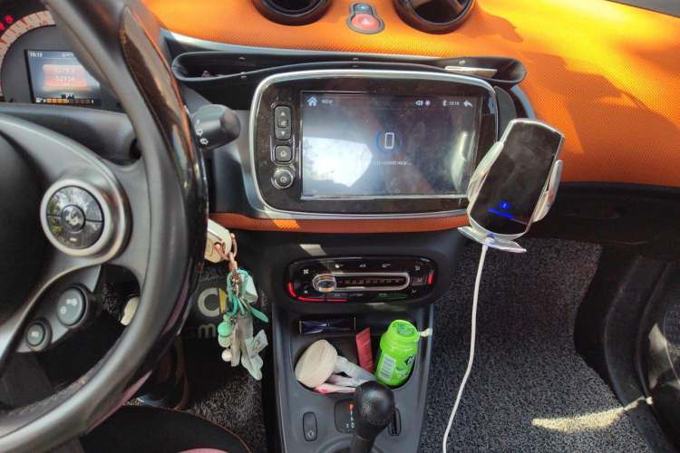Used smart fortwo 2015 1.0L 52 kW Hardtop Passion Edition Audio And AC Panel