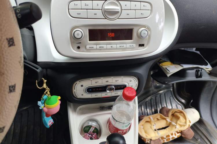 Used smart fortwo 2015 1.0L 52 kW Hardtop Passion Edition Audio And AC Panel