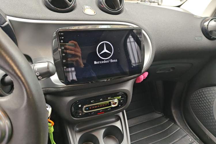 Used smart fortwo 2015 1.0L 52 kW Hardtop Passion Edition Audio And AC Panel