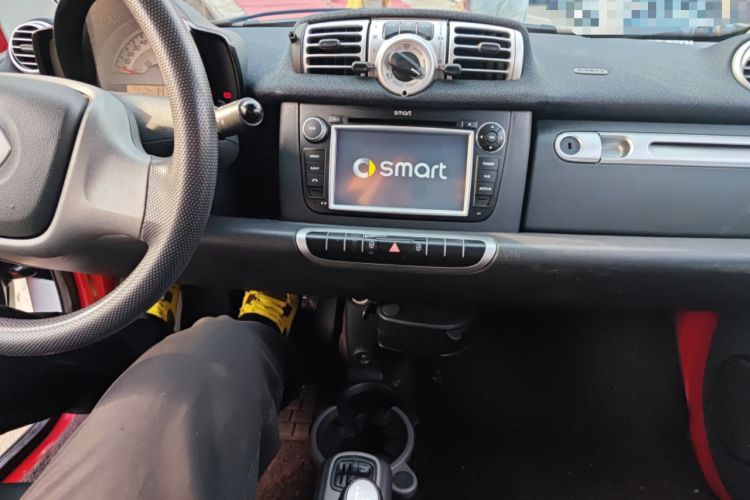 Used smart fortwo 2015 1.0 MHD Comfort Travel Edition Audio And AC Panel