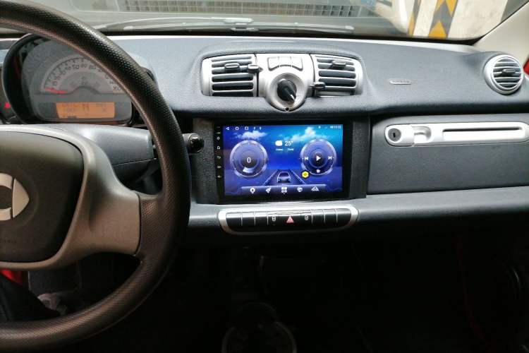 Used smart fortwo 2015 1.0 MHD Comfort Travel Edition Audio And AC Panel