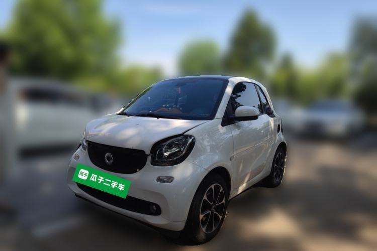 Used smart fortwo 2015 1.0L 52 kW Hardtop Passion Edition Guazi used car, China used car export, Used car for sale, Used smart cars, Cheapest cars for sale