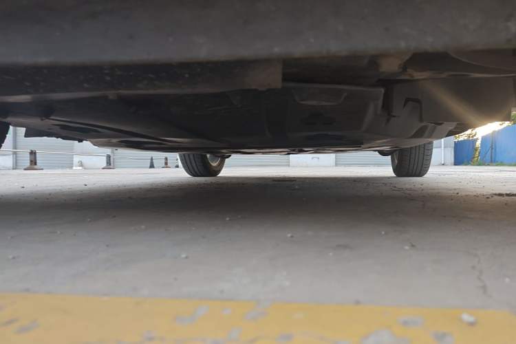 Used smart fortwo 2015 1.0L 52 kW hardtop Dynamic version Chassis Front