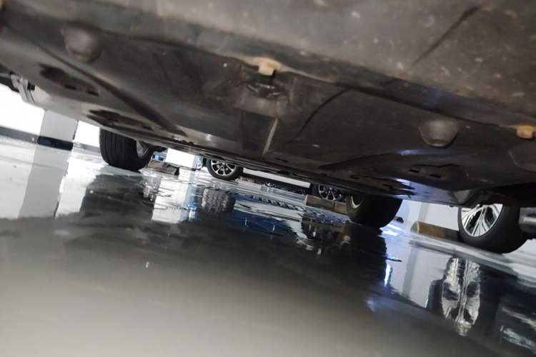 Used smart fortwo 2015 1.0L 52 kW hardtop Dynamic version Chassis Front