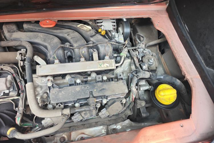 Used smart fortwo 2015 1.0L 52 kW Hardtop Passion Edition Engine Bay Left