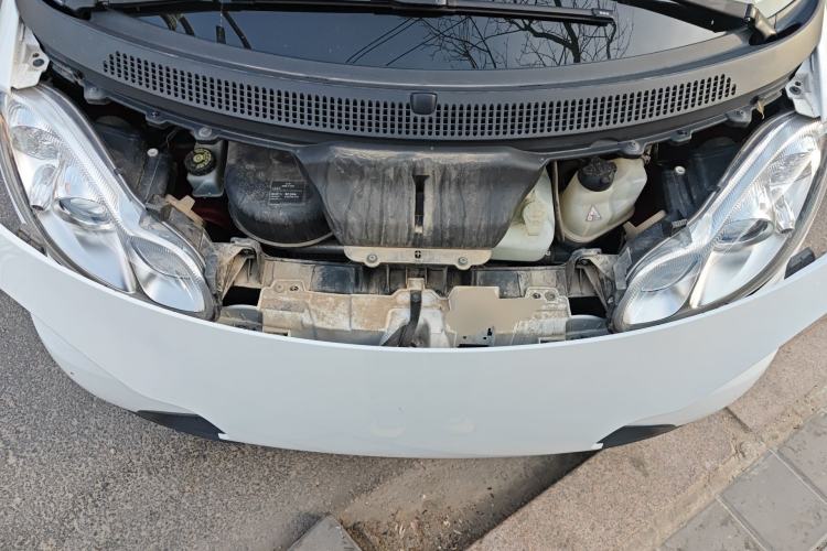 Used smart fortwo 2015 1.0 MHD Comfort Travel Edition Engine Bay