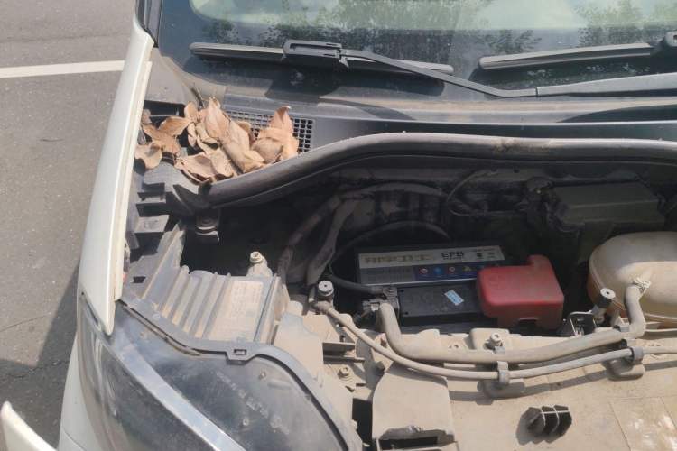 Used smart fortwo 2015 1.0L 52 kW Hardtop Passion Edition Engine Bay Right