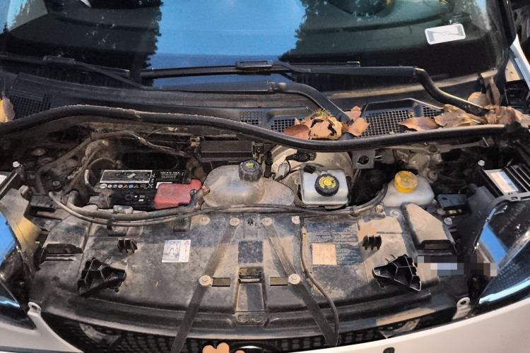 Used smart fortwo 2015 1.0L 52 kW hardtop Dynamic version Engine Bay