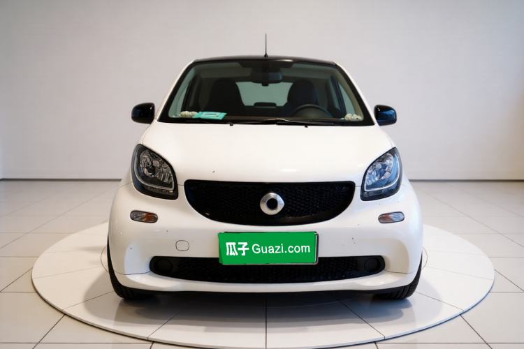 Used smart fortwo 2015 1.0L 52 kW Hardtop Passion Edition Exterior 1