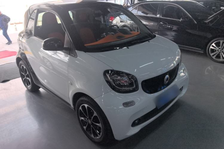 Used smart fortwo 2015 1.0L 52 kW Hardtop Passion Edition Exterior 1