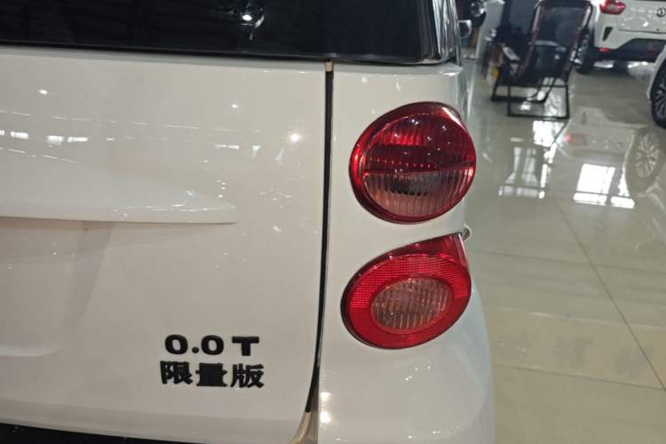 Used smart fortwo 2015 1.0 MHD Comfort Travel Edition Exterior 3