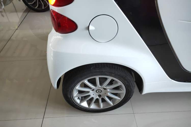 Used smart fortwo 2015 1.0 MHD Comfort Travel Edition Exterior 5